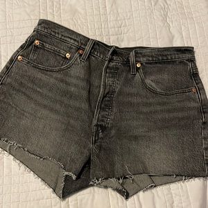 Levi’s womens shorts size 32